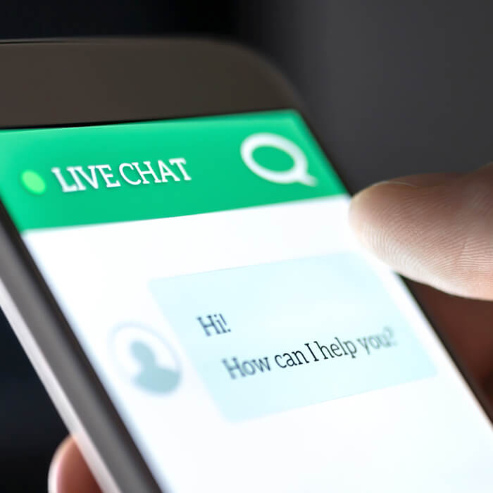 Iphone live chat - Why digital doesn't replace personal touch